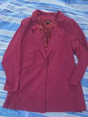 LIKE NEW || torrid, 2x || Single-Button, Silk Lined Blazer || Deep Wine Color